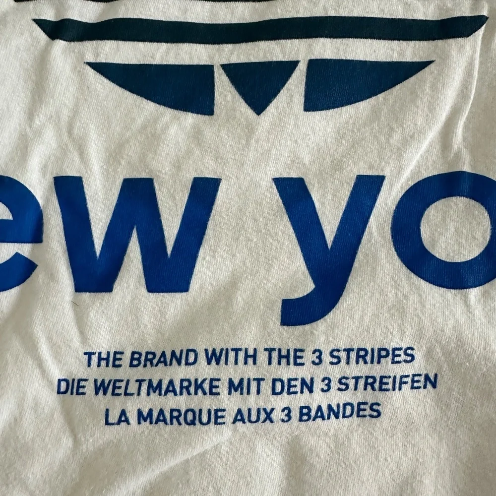 adidas Men's New York Graphic Tee (S)